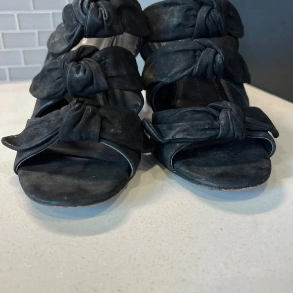 Gianni Bini Suede Heels Size 10 - Picture 7 of 8